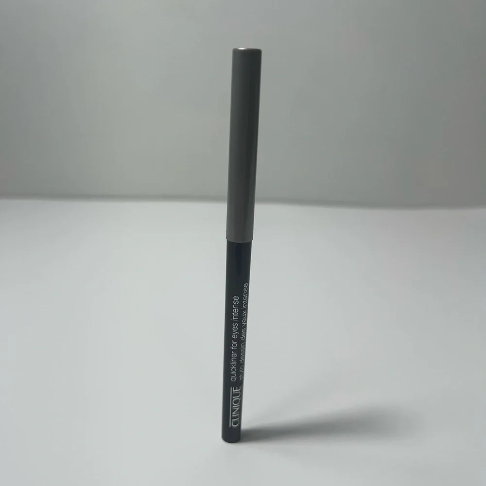 Clinique Quickliner for Eyes Intense Eyeliner in 01 Intense Black